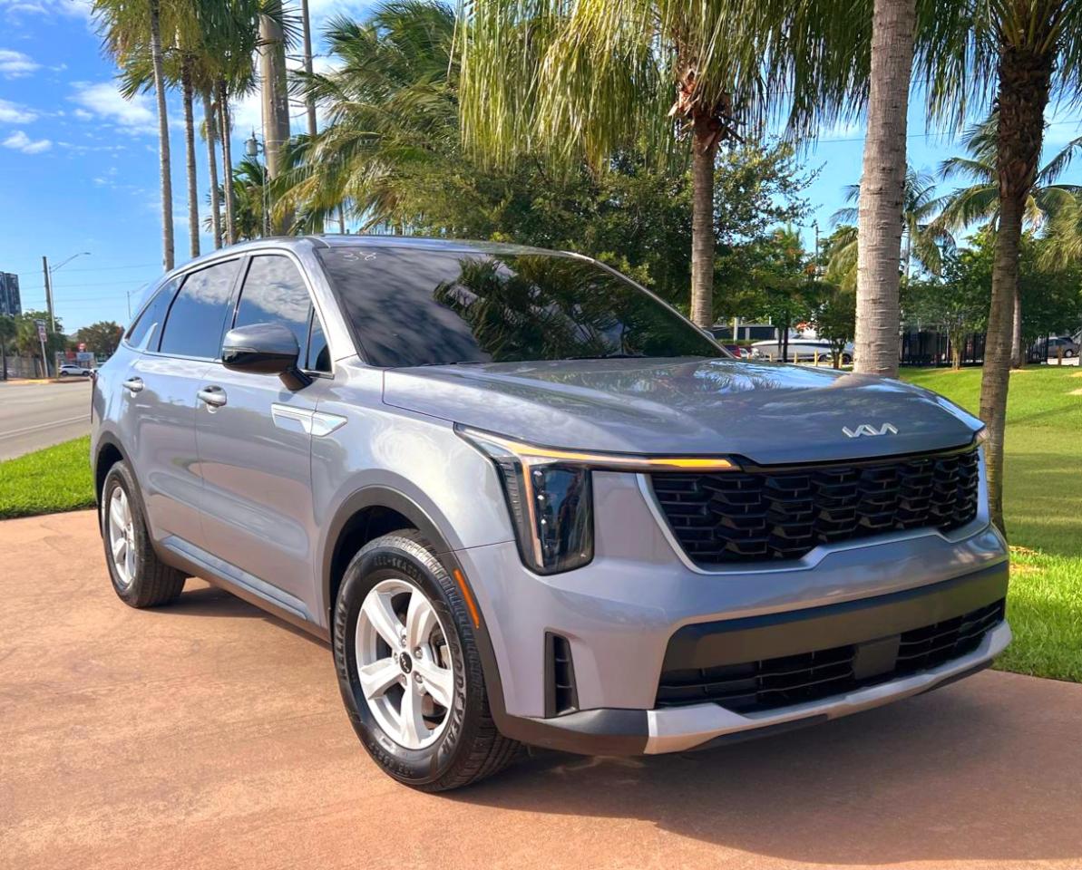 Kia Sorento LX 2WD 2024
