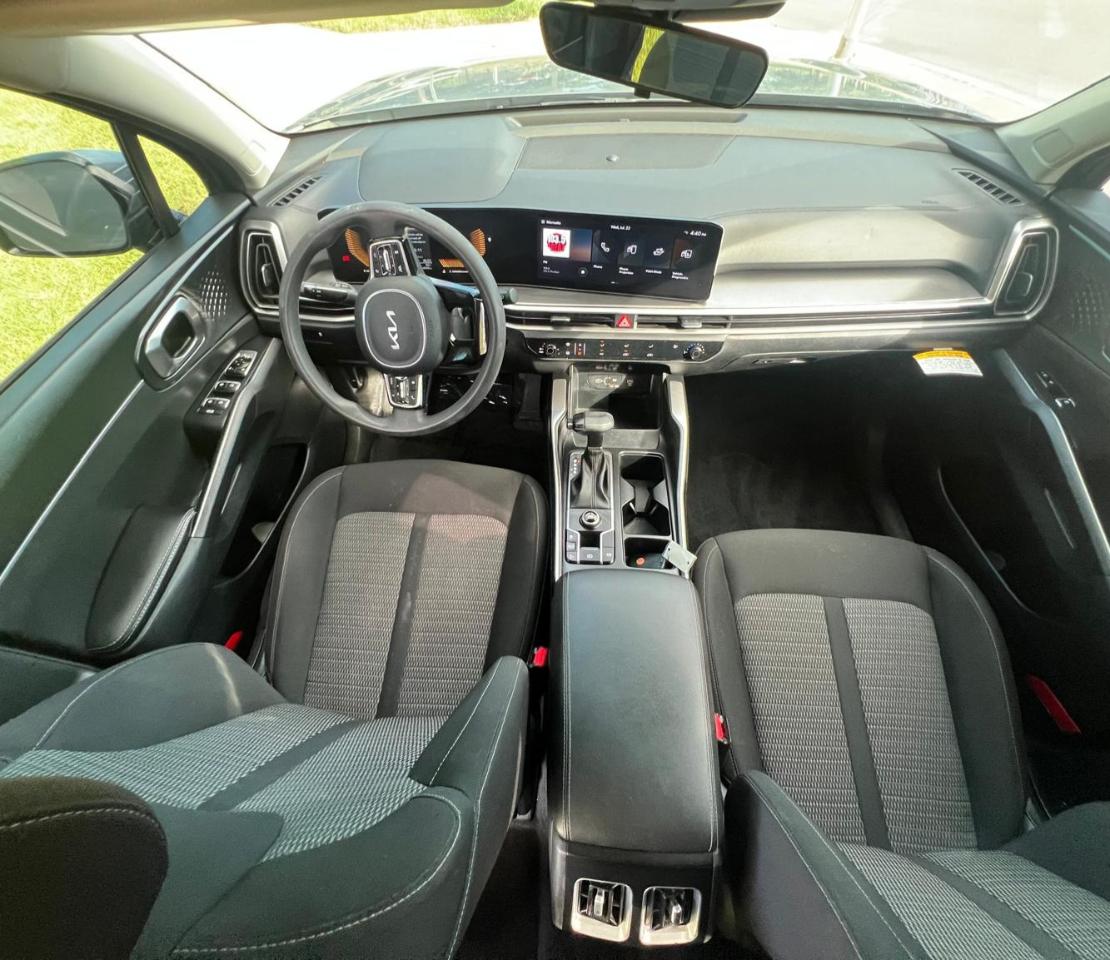 Kia Sorento LX 2WD 2024
