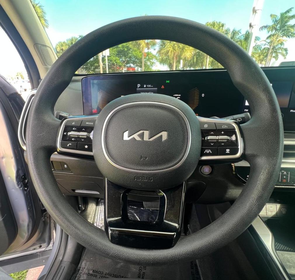 Kia Sorento LX 2WD 2024