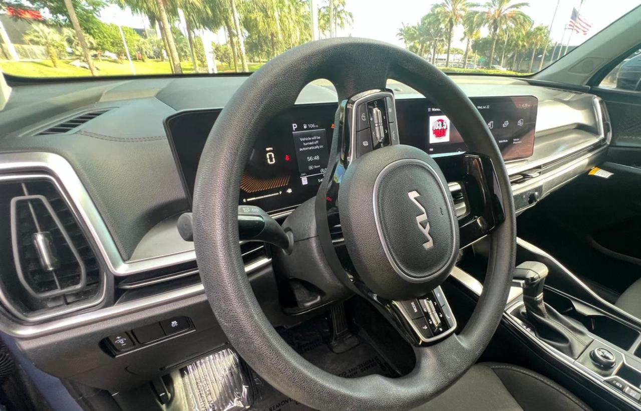 Kia Sorento LX 2WD 2024