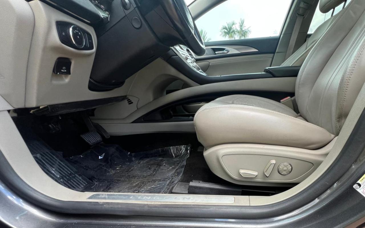 Lincoln MKZ Reserve AWD 2017