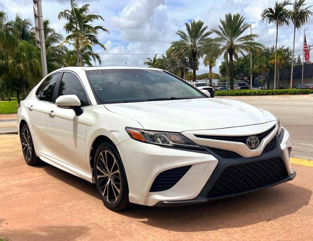Toyota Camry LE 2018