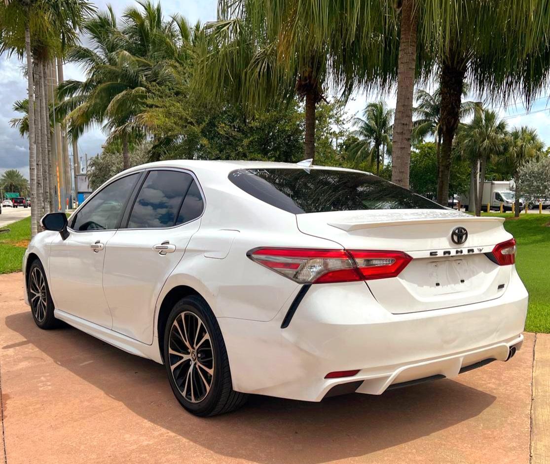 Toyota Camry LE 2018
