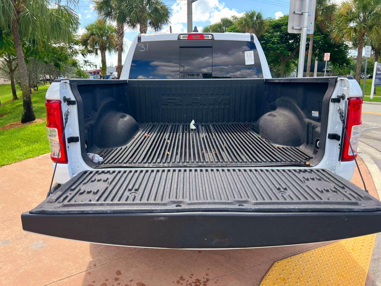 RAM 1500 Big Horn Crew Cab SWB 4WD 2019