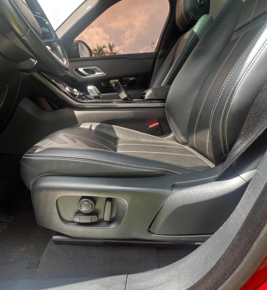 Land Rover Range Rover Velar R-Dynamic S 2021