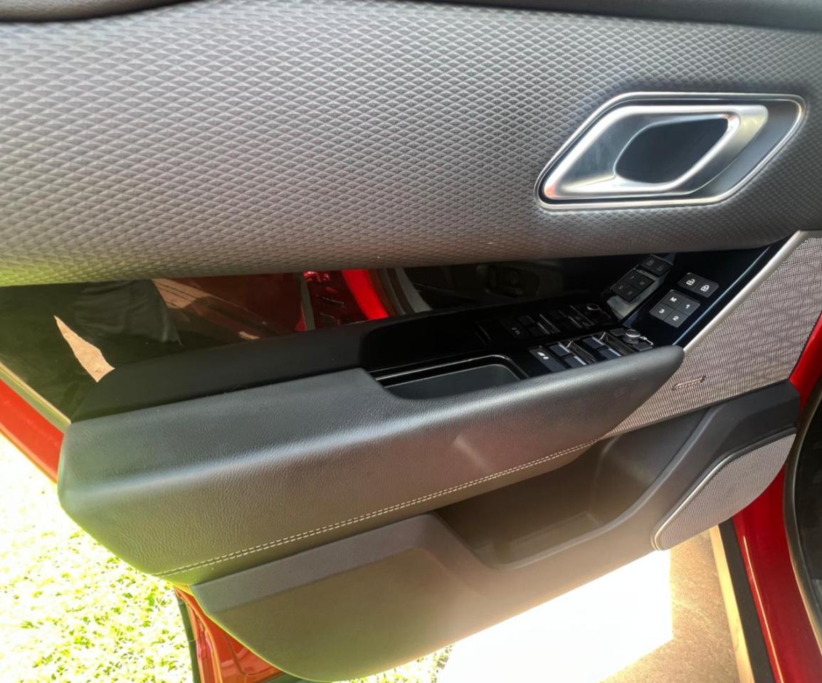 Land Rover Range Rover Velar R-Dynamic S 2021