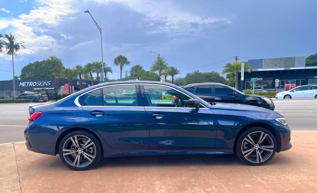 BMW 3-Series 330i 2021