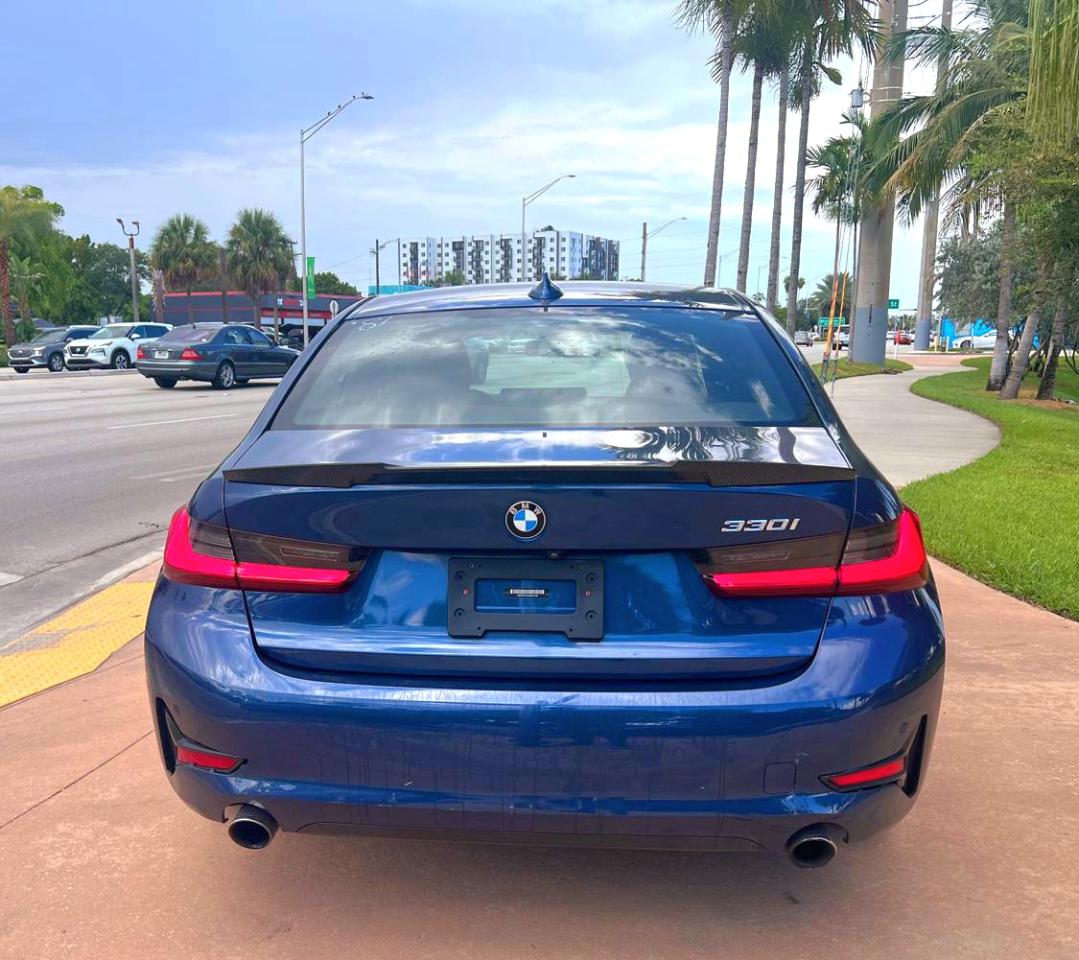 BMW 3-Series 330i 2021
