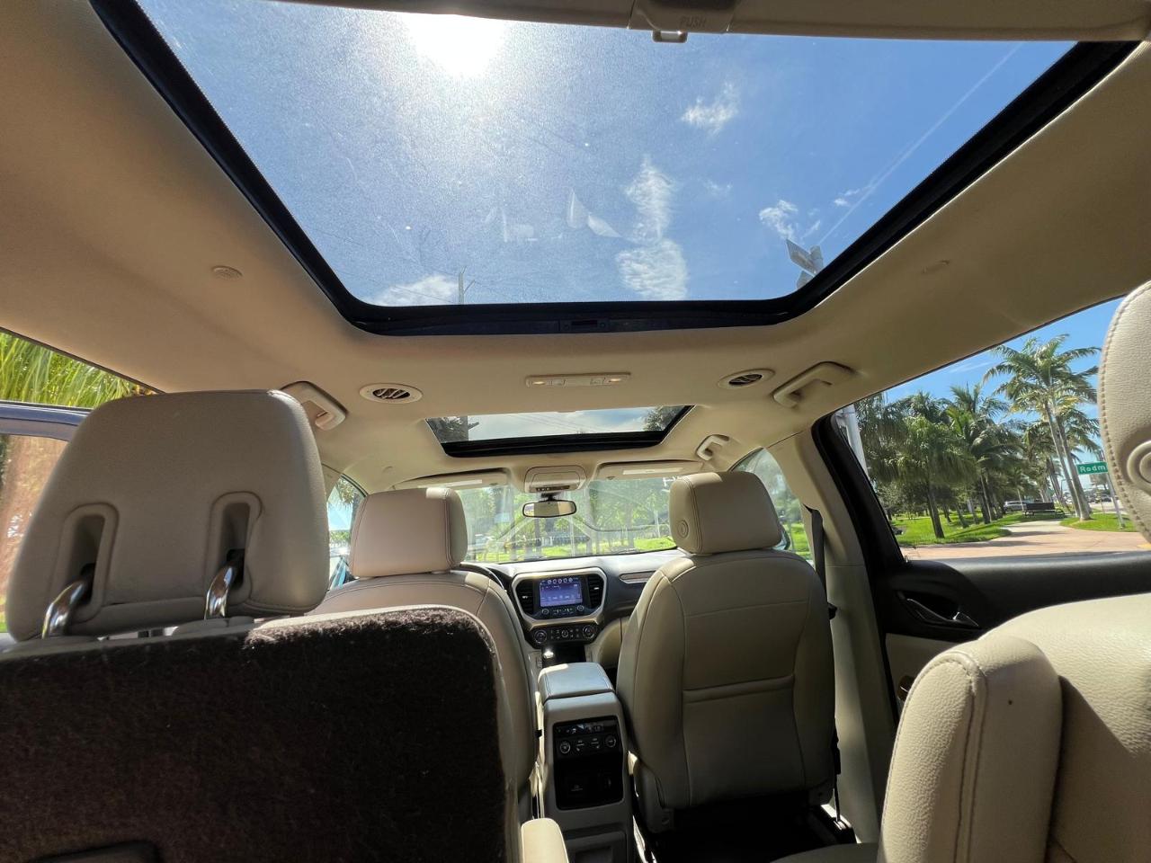 GMC Acadia Denali 2019