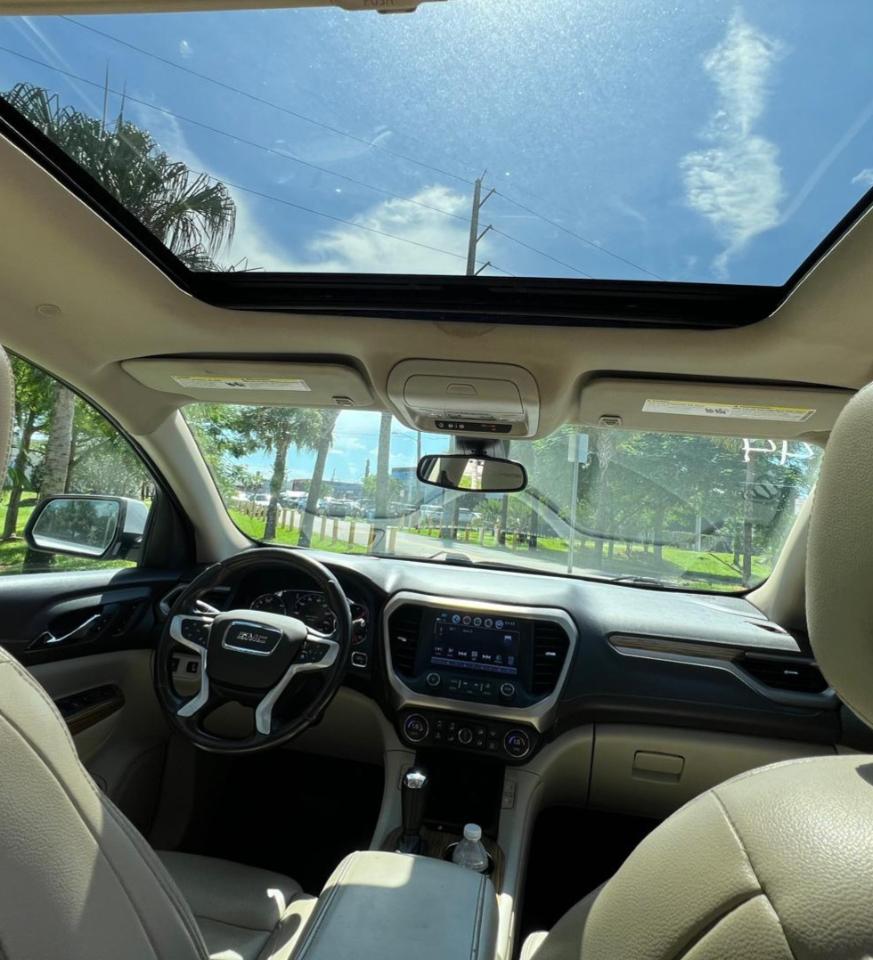 GMC Acadia Denali 2019
