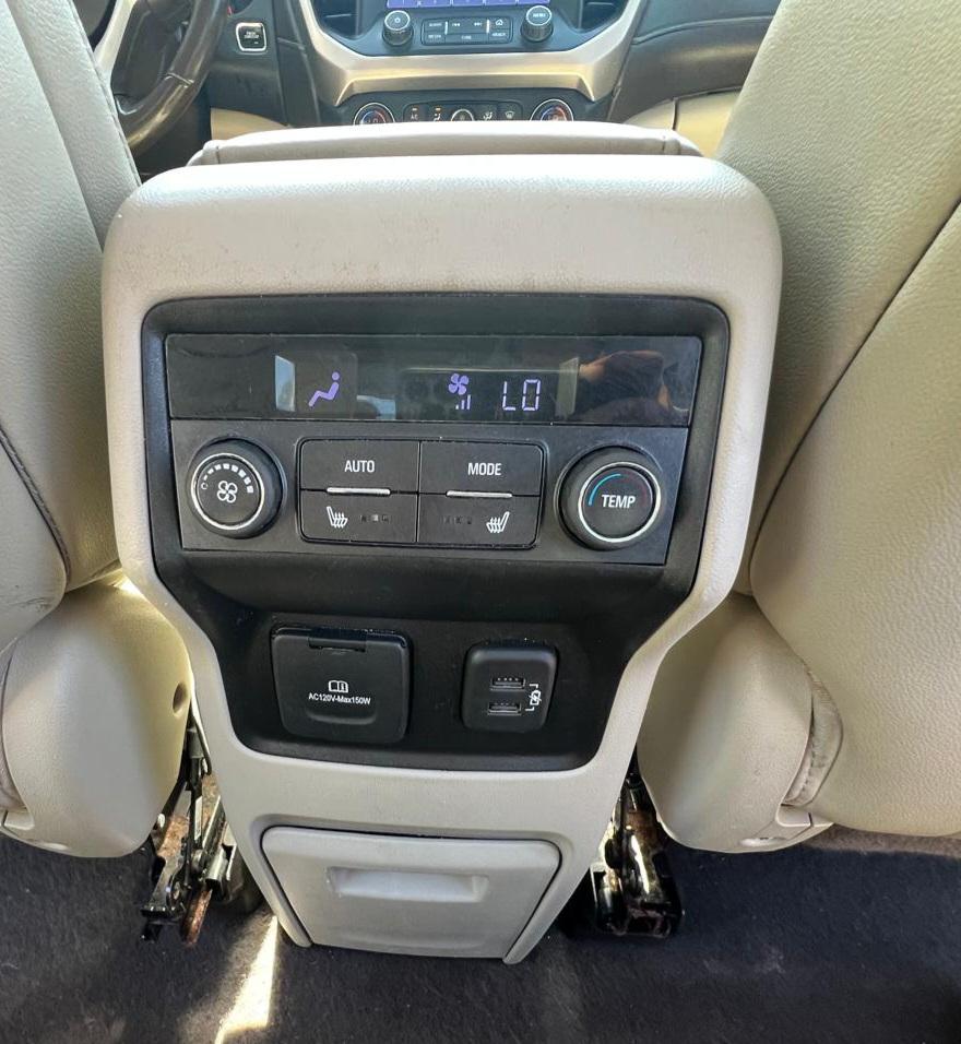 GMC Acadia Denali 2019