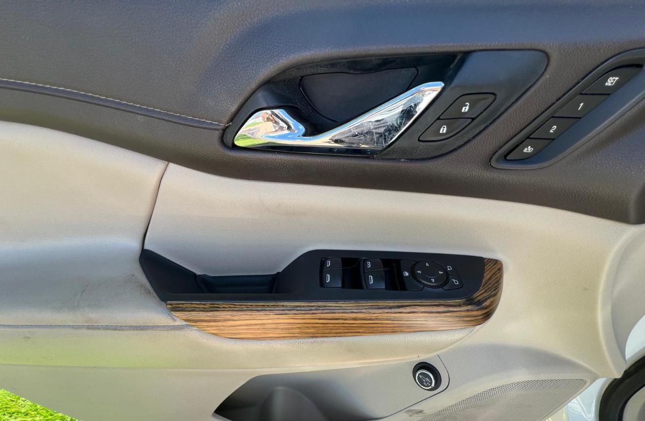 GMC Acadia Denali 2019