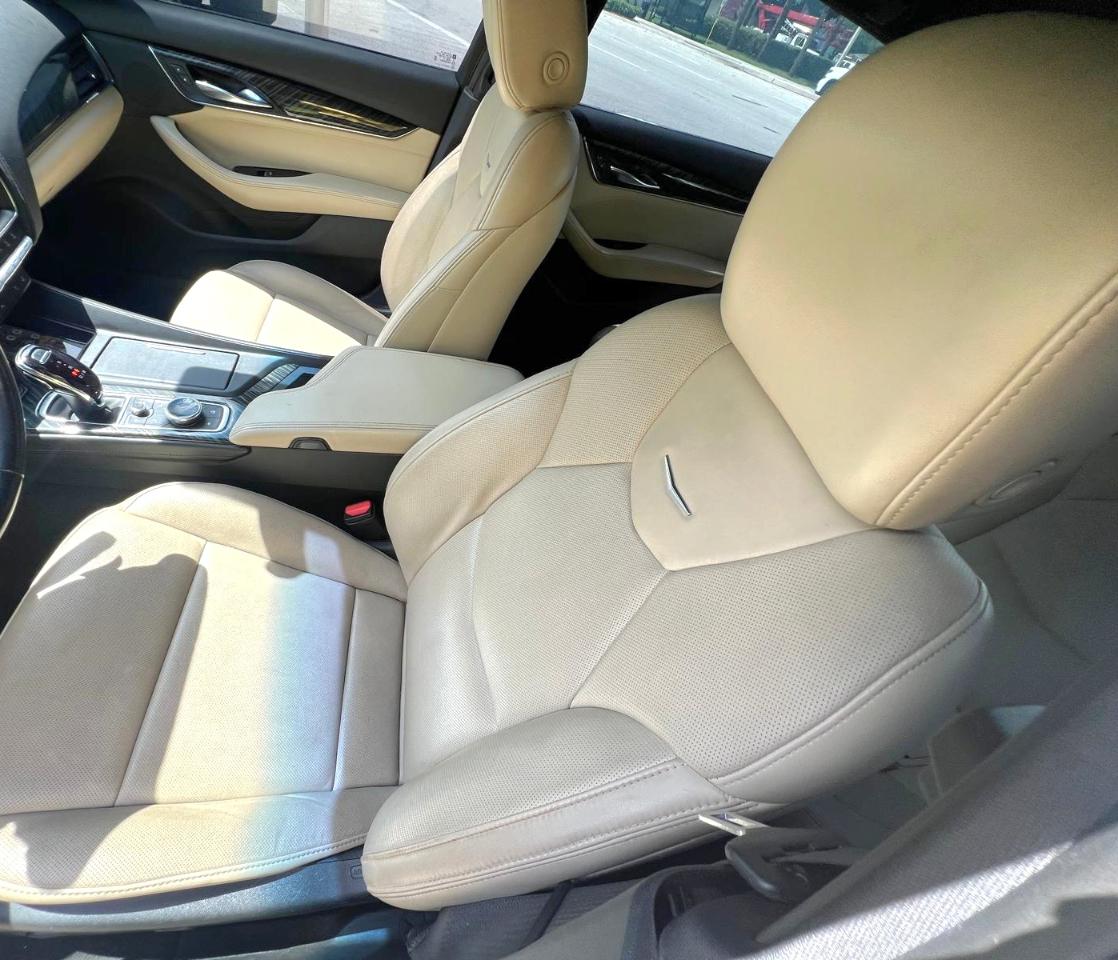 Cadillac CT5 Luxury AWD 2023