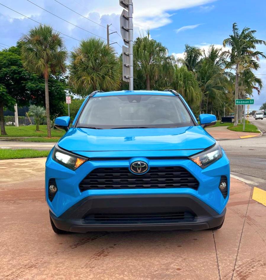 Toyota RAV4 XLE AWD 2021