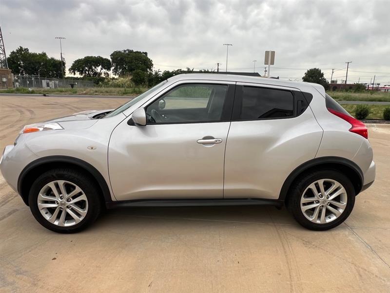 Nissan Juke S FWD 2014