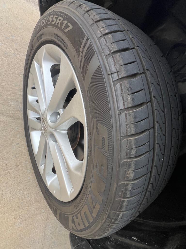 Nissan Juke S FWD 2014