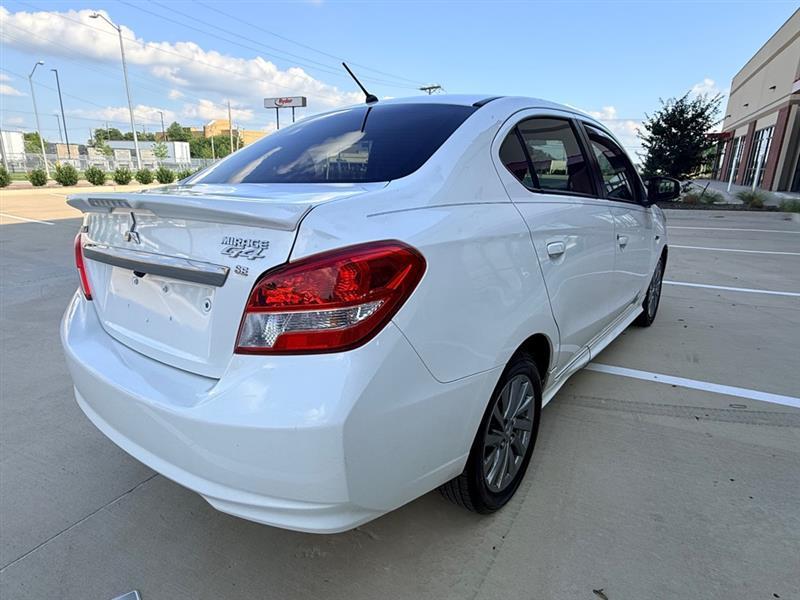 Mitsubishi Mirage G4 SE CVT 2018