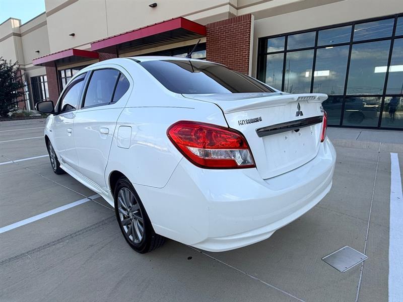 Mitsubishi Mirage G4 SE CVT 2018