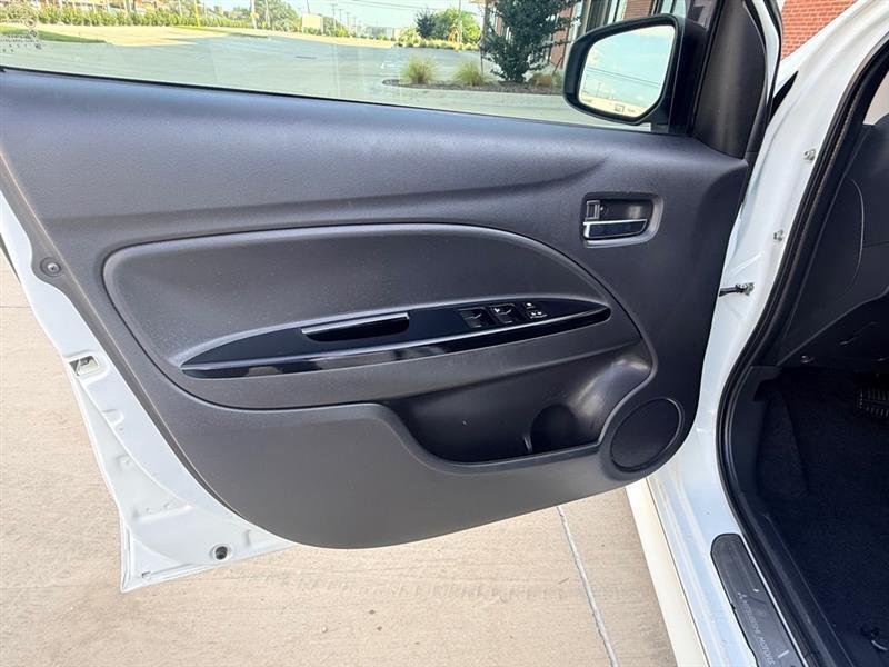 Mitsubishi Mirage G4 SE CVT 2018