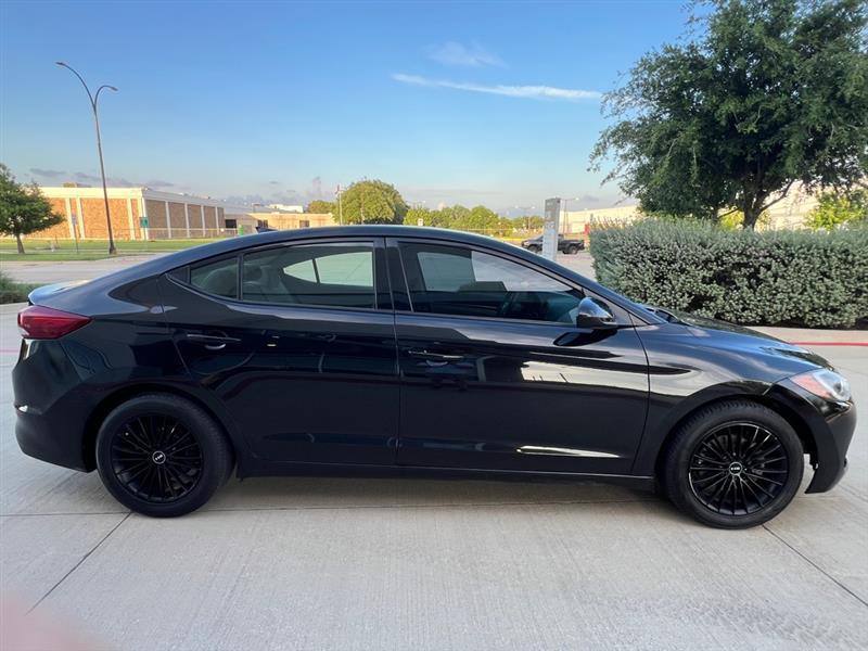 Hyundai Elantra Limited 2018
