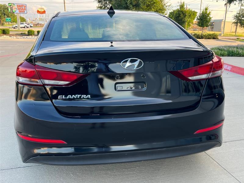 Hyundai Elantra Limited 2018