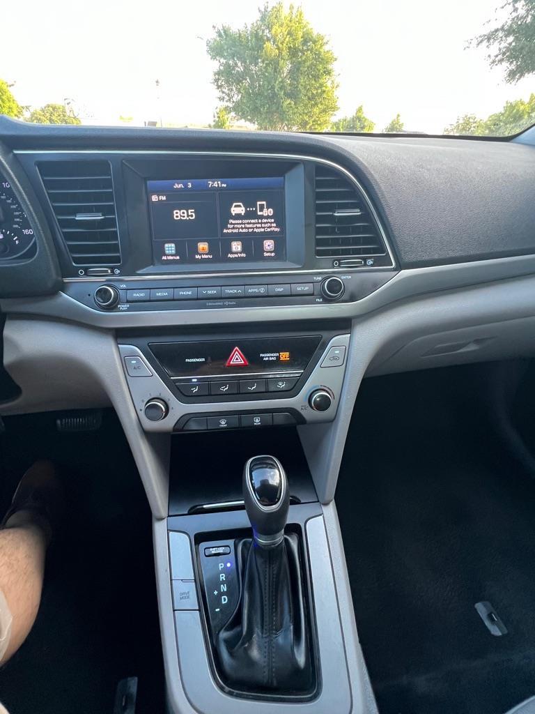 Hyundai Elantra Limited 2018