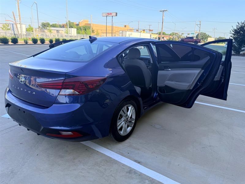 Hyundai Elantra Limited 2020