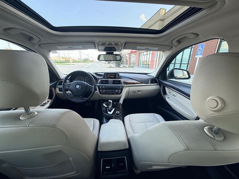 BMW 3-Series 320i Sedan 2016