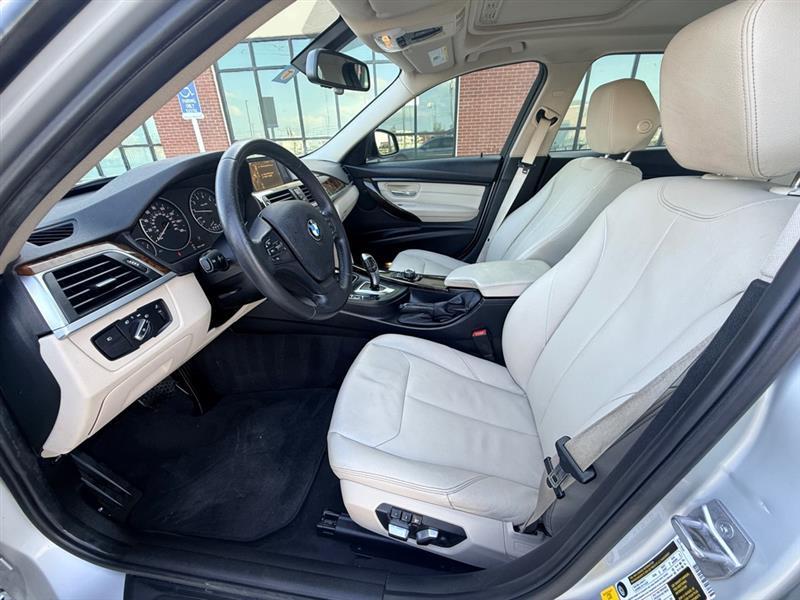BMW 3-Series 320i Sedan 2016