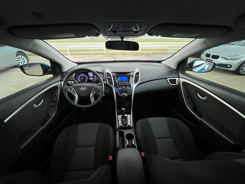 Hyundai Elantra GT A/T 2017