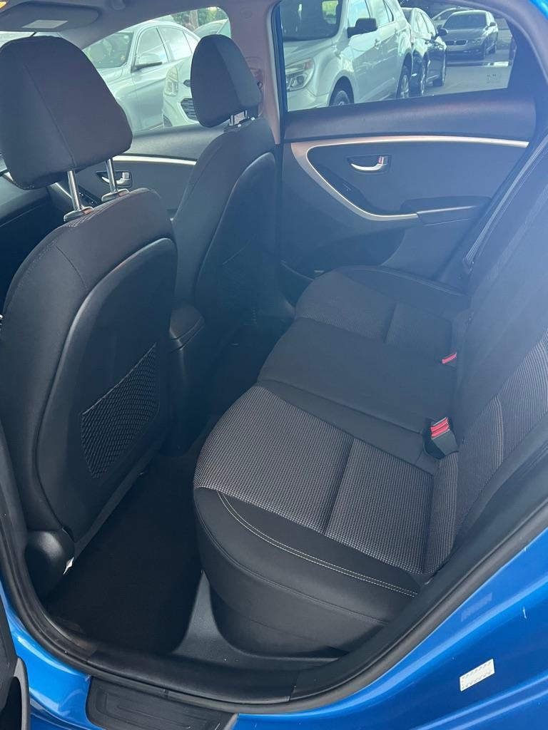 Hyundai Elantra GT A/T 2017