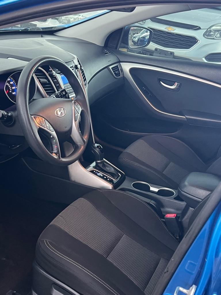 Hyundai Elantra GT A/T 2017