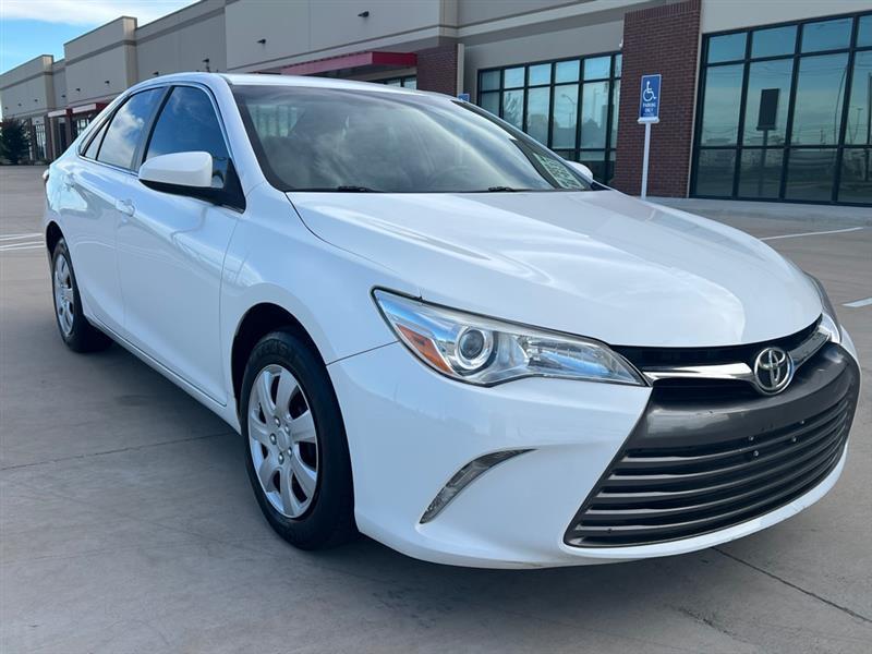 Toyota Camry LE 2017