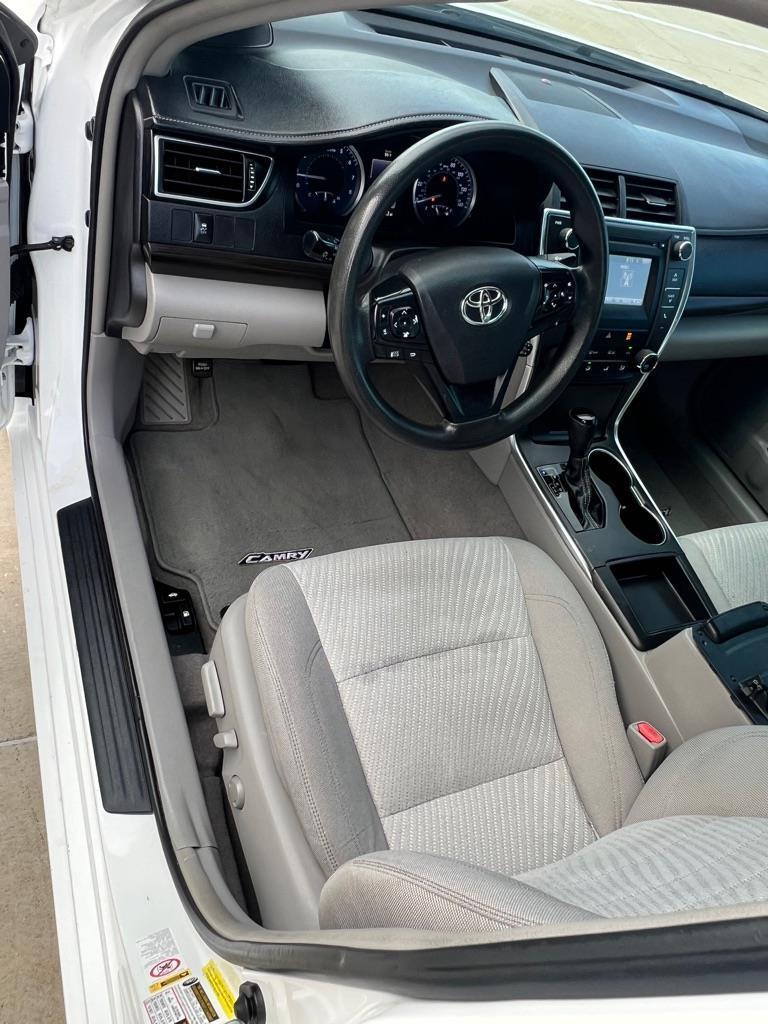 Toyota Camry LE 2017