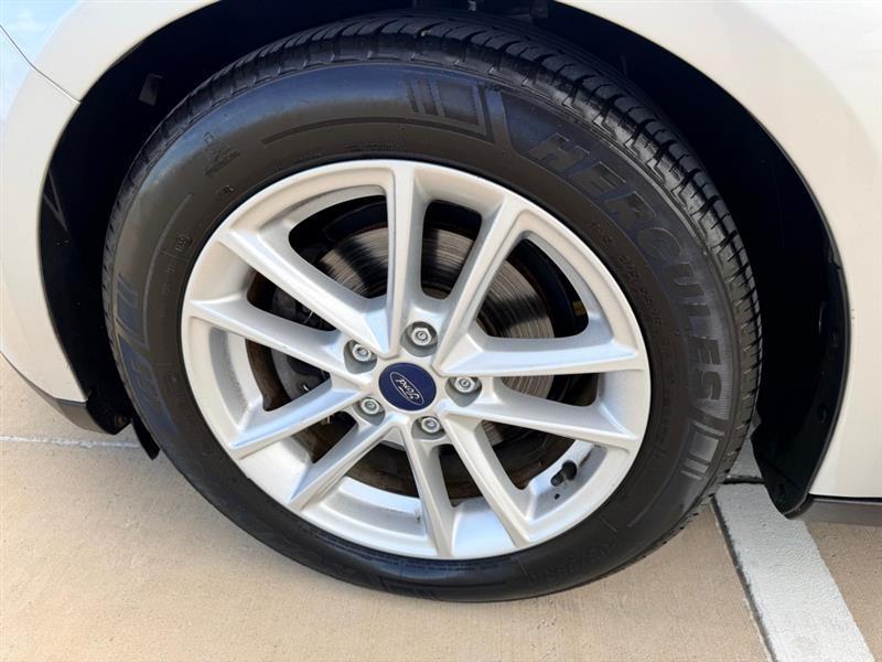 Ford Focus SE Hatch 2017