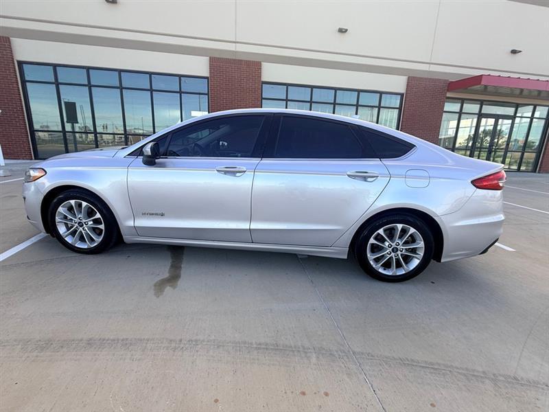 Ford Fusion Hybrid SE 2019