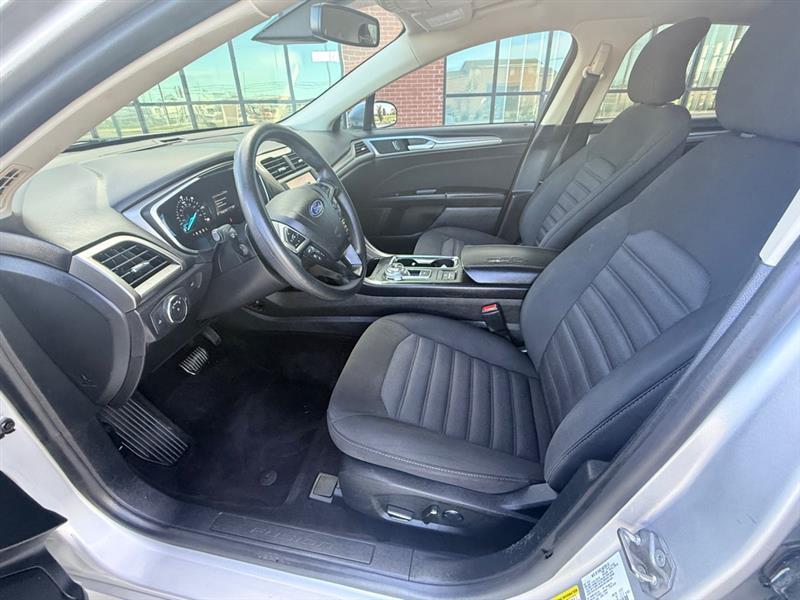 Ford Fusion Hybrid SE 2019