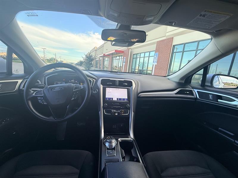 Ford Fusion Hybrid SE 2019