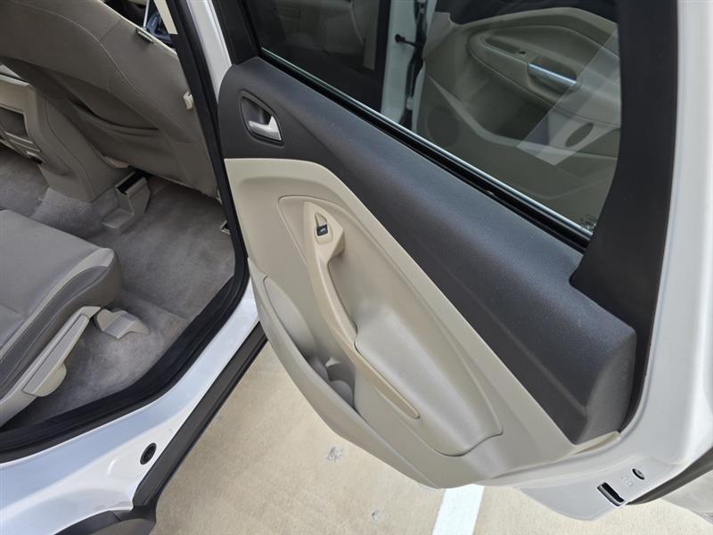 Ford Escape SE FWD 2016