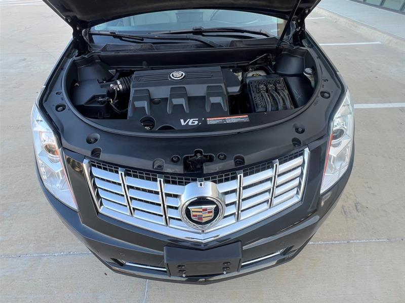 Cadillac SRX Luxury Collection 2011
