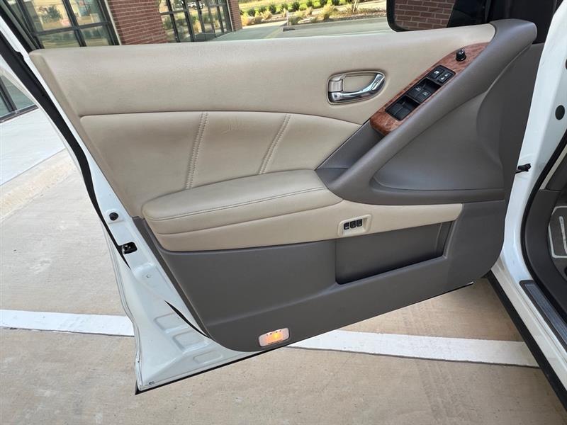 Nissan Murano S 2012