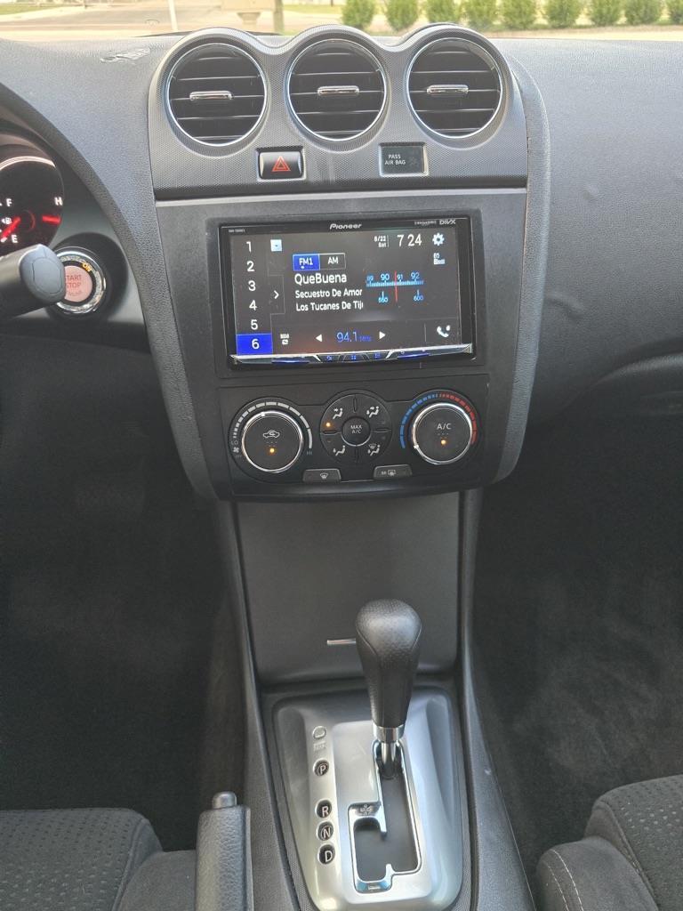Nissan Altima 2.5 S CVT Coupe 2012