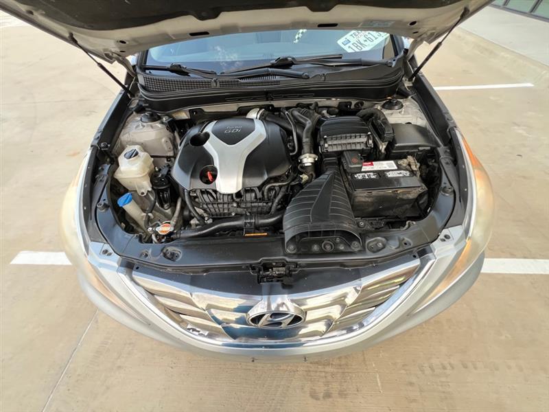 Hyundai Sonata SE Auto 2011