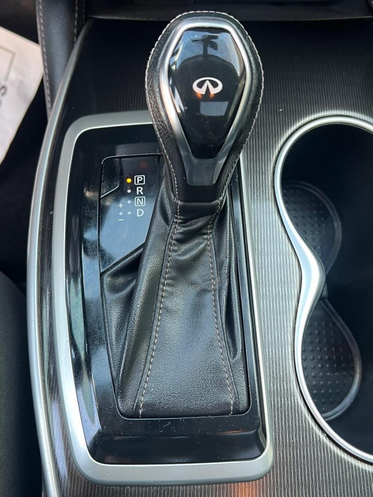 Infiniti QX60 PURE 2020