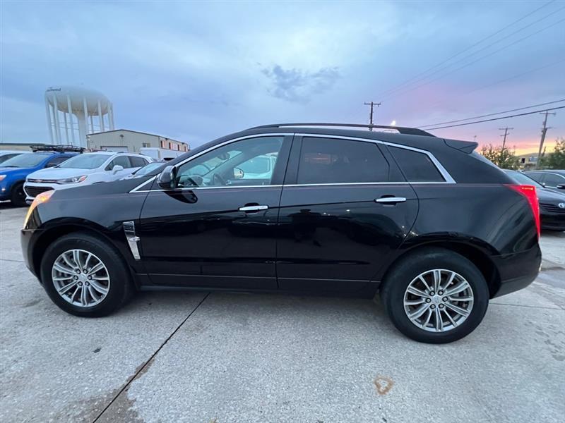 Cadillac SRX Base 2011