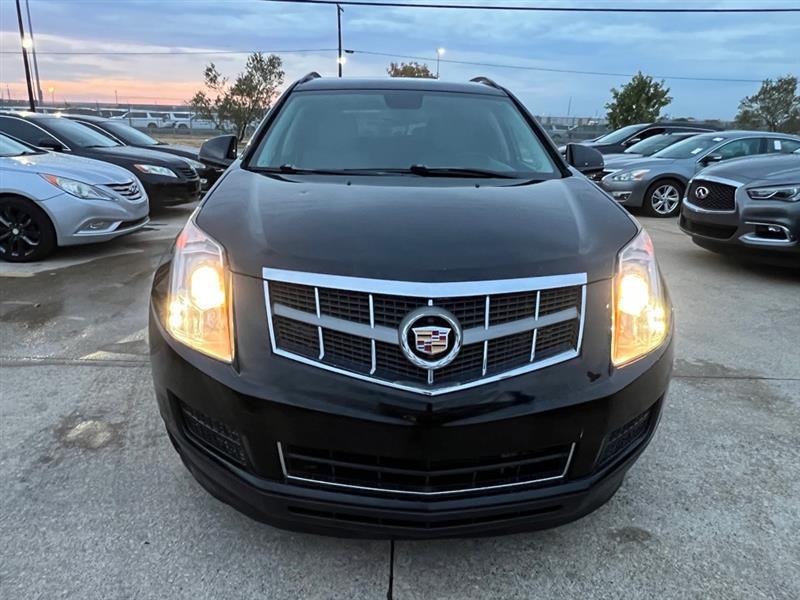 Cadillac SRX Base 2011