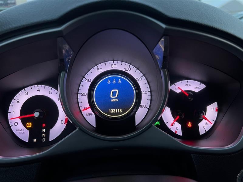 Cadillac SRX Base 2011