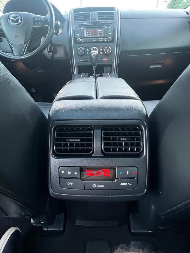 Mazda CX-9 Touring 2011