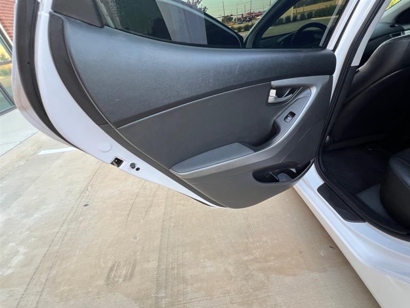 Hyundai Elantra Sport 6AT 2015