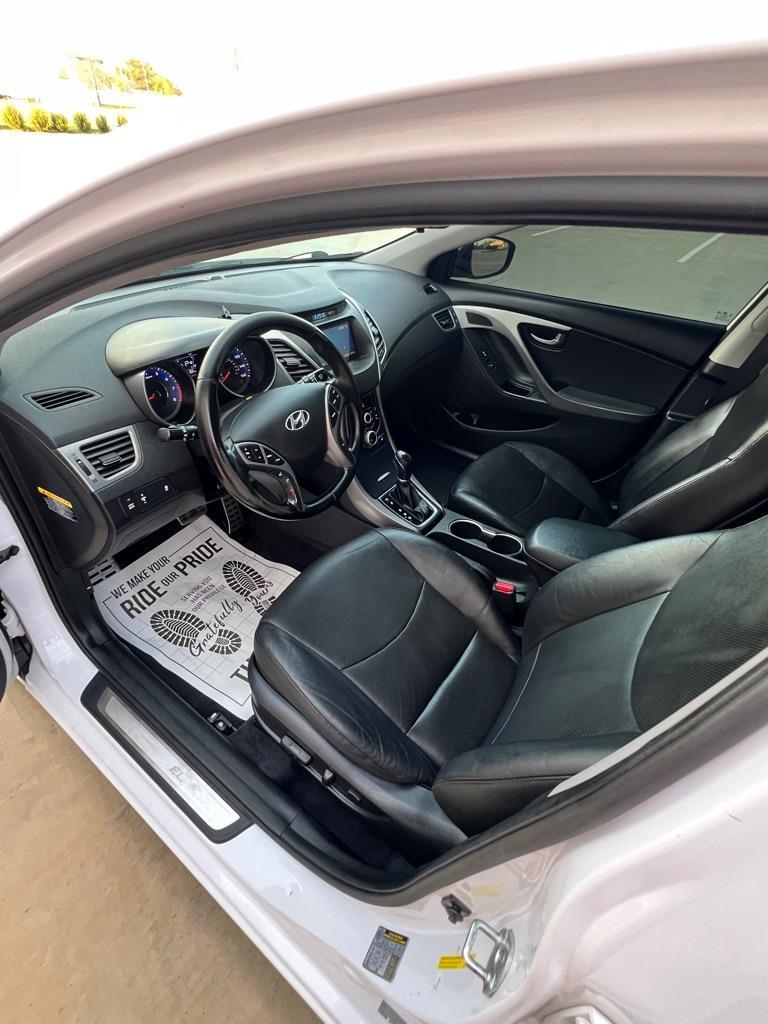 Hyundai Elantra Sport 6AT 2015